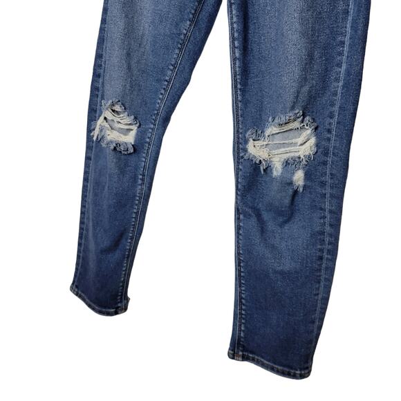 American Eagle Ripped Knee Mom Jeans Medium Wash Women Sz US 2 - Picture 4 of 6